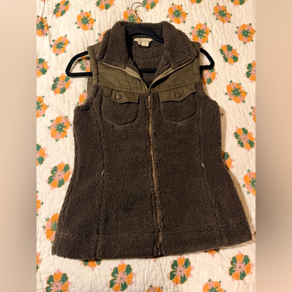 Royal Robbin’s Women's Olive Green Sherpa Vest